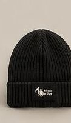 Logo Beanie beanie in black, Music & Tea UK merchandise